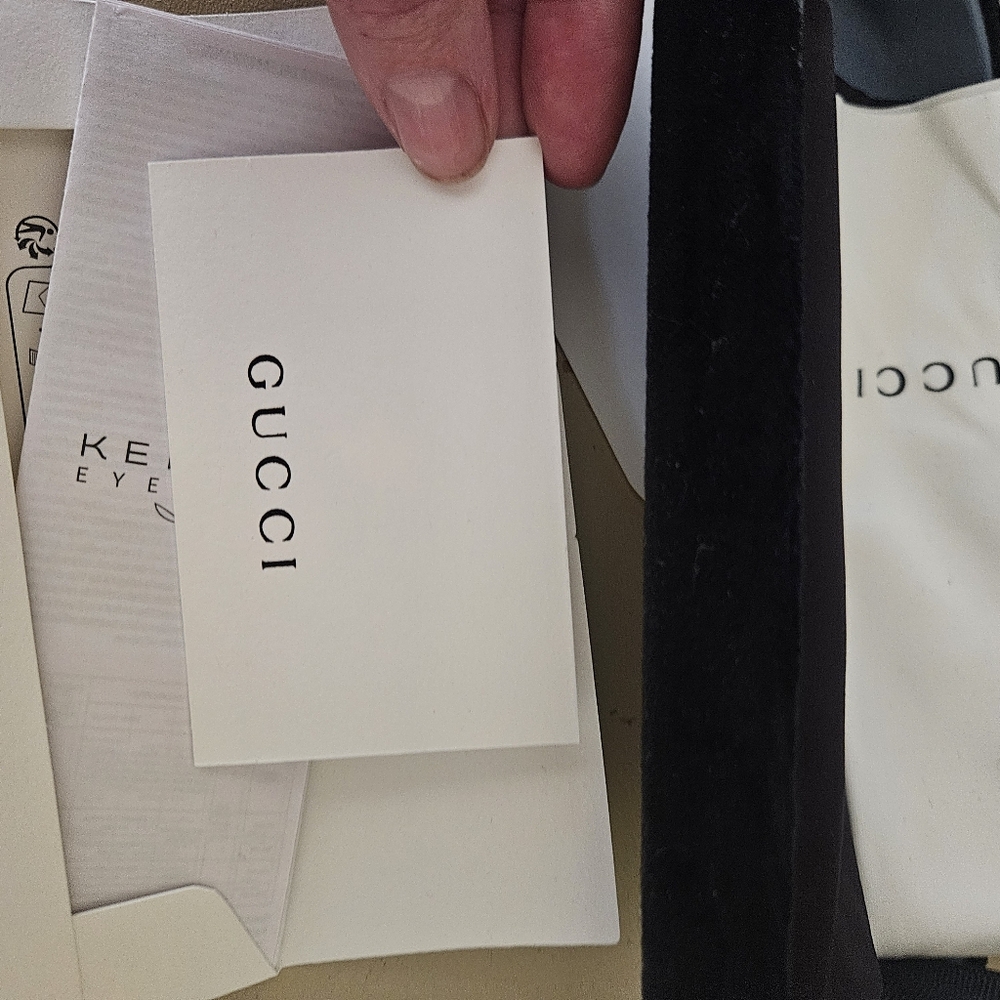 Gucci Sunglasses Case - Picture 4 of 5
